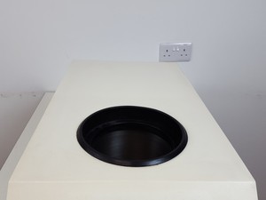 Thumbnail image of Thermo Savant RVT400 Refrigerated Vapor Trap Model: RVT400-230 Lab