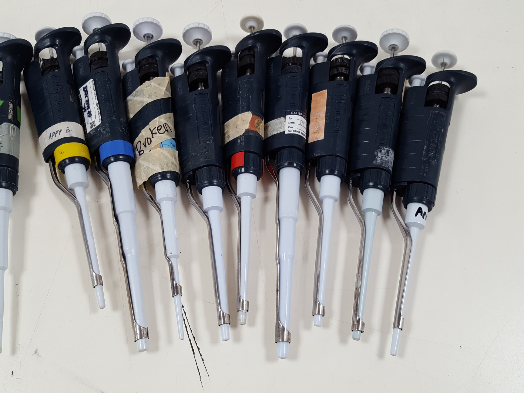 Image of 44 x Gilson Pipetman Laboratory Pipettes with Accessories Lab