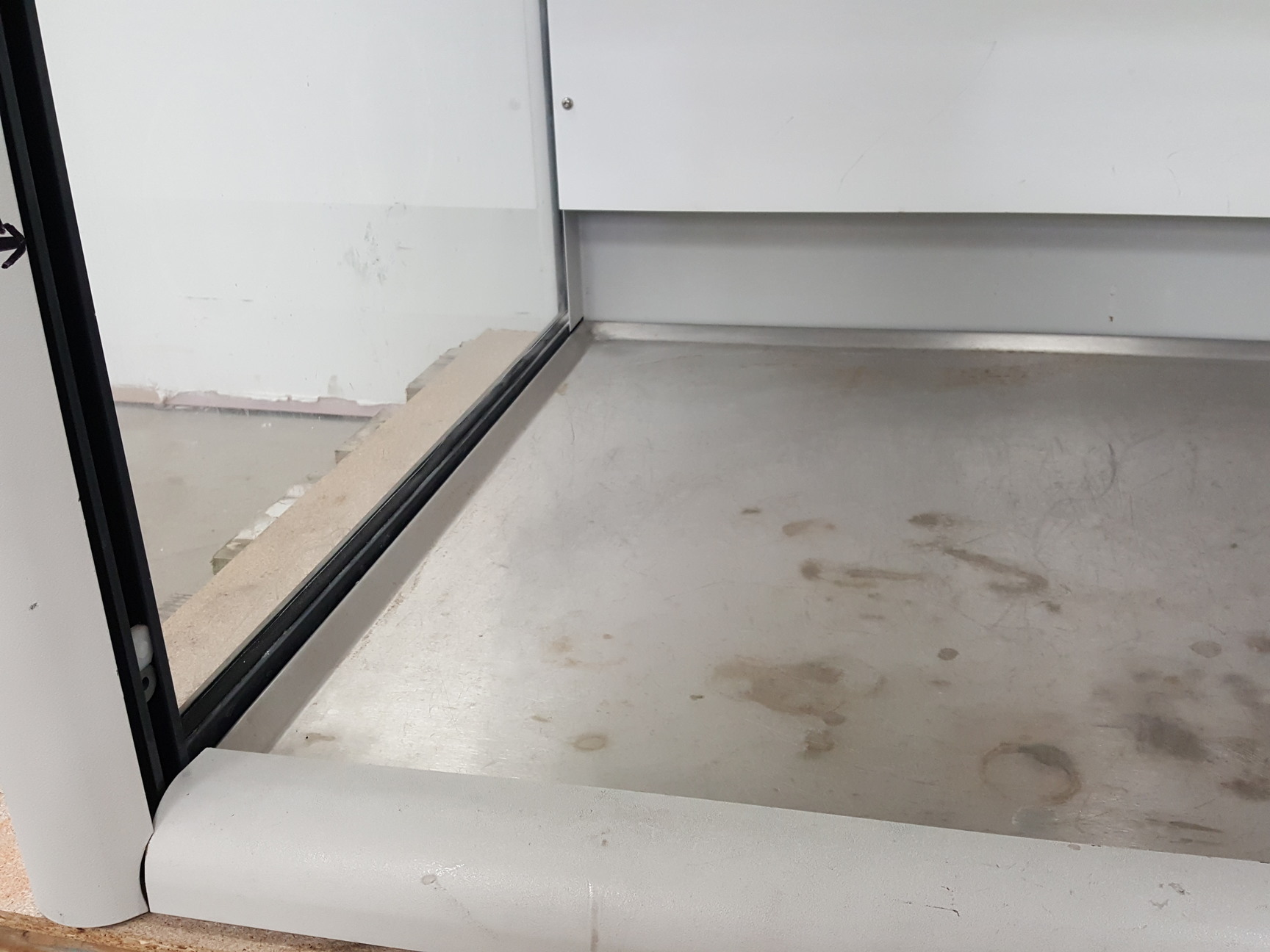 Image of Safelab Systems Flow Cabinet  Model - Airone 1000GS Lab Spares/Repairs