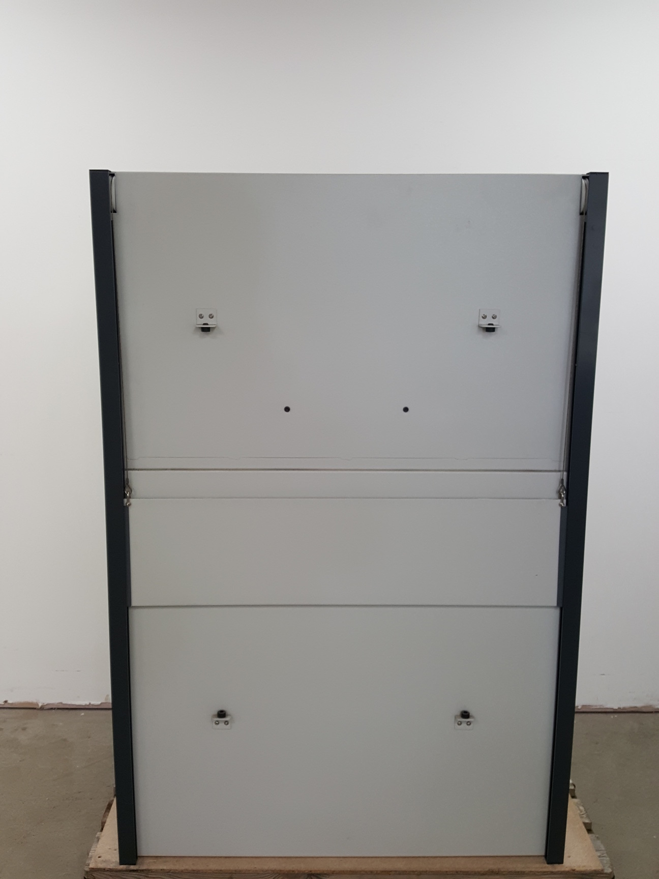 Image of Safelab Systems Flow Cabinet  Model - Airone 1000GS Lab Spares/Repairs