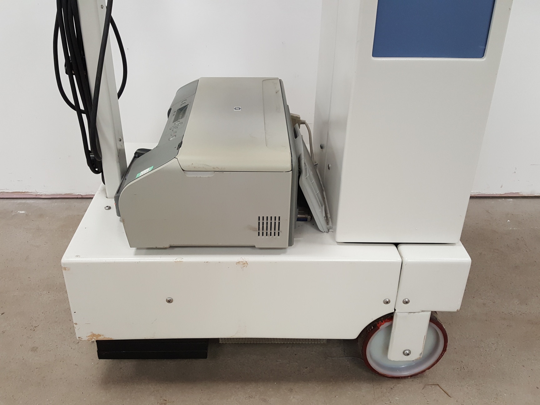 Image of MiE Medical Imaging Electronics Scintron Nuclear Gamma Camera Lab