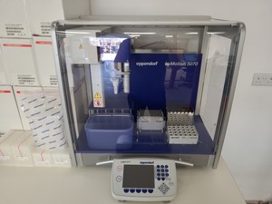 Thumbnail image of Eppendorf epMotion 5070 Automated Pipetting Workstation + Spare Heads Lab