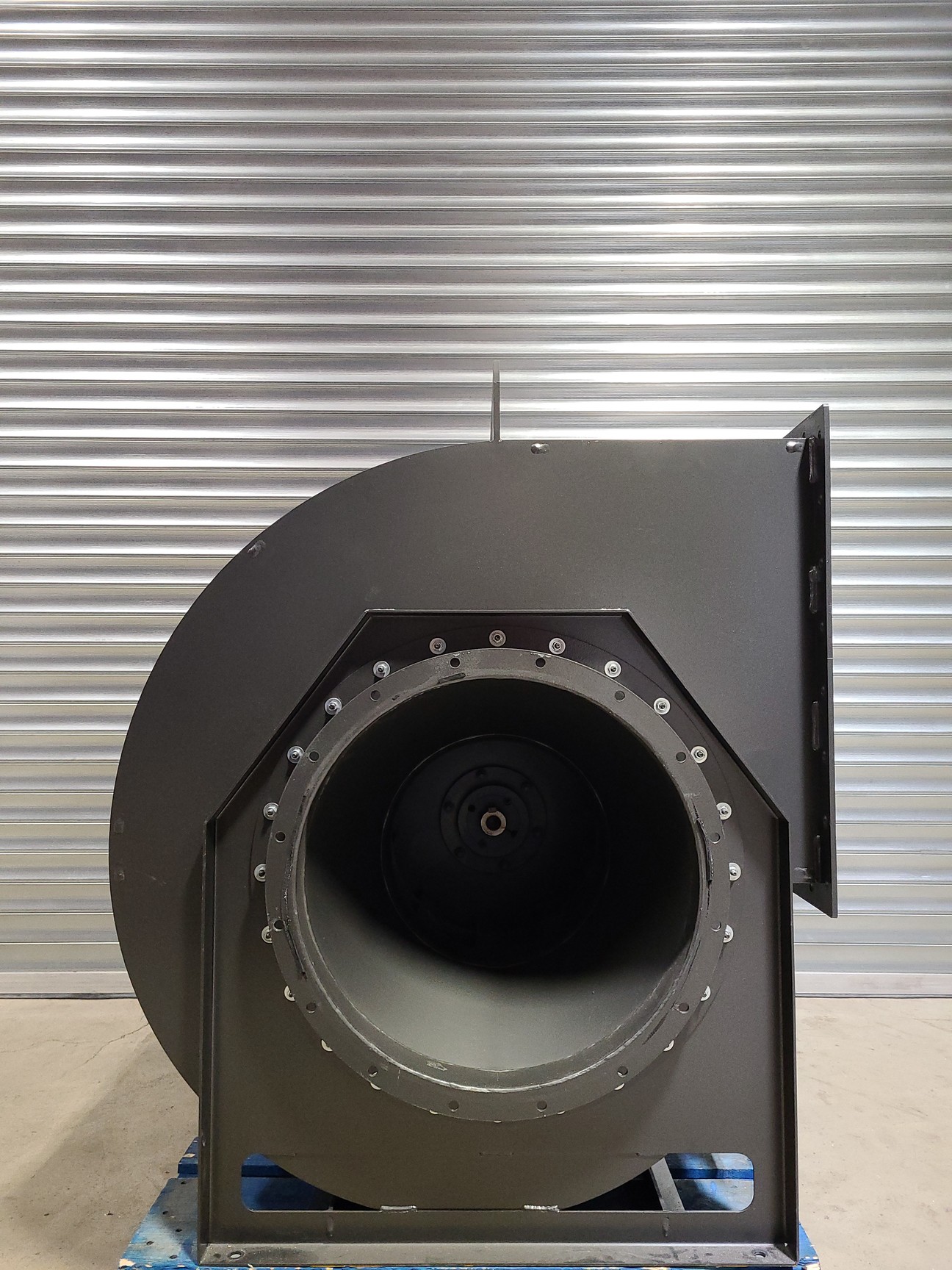 Image of Fans & Blowers Ltd 600 BSZ100 Centrifugal Industrial Fan System + Parker AC30