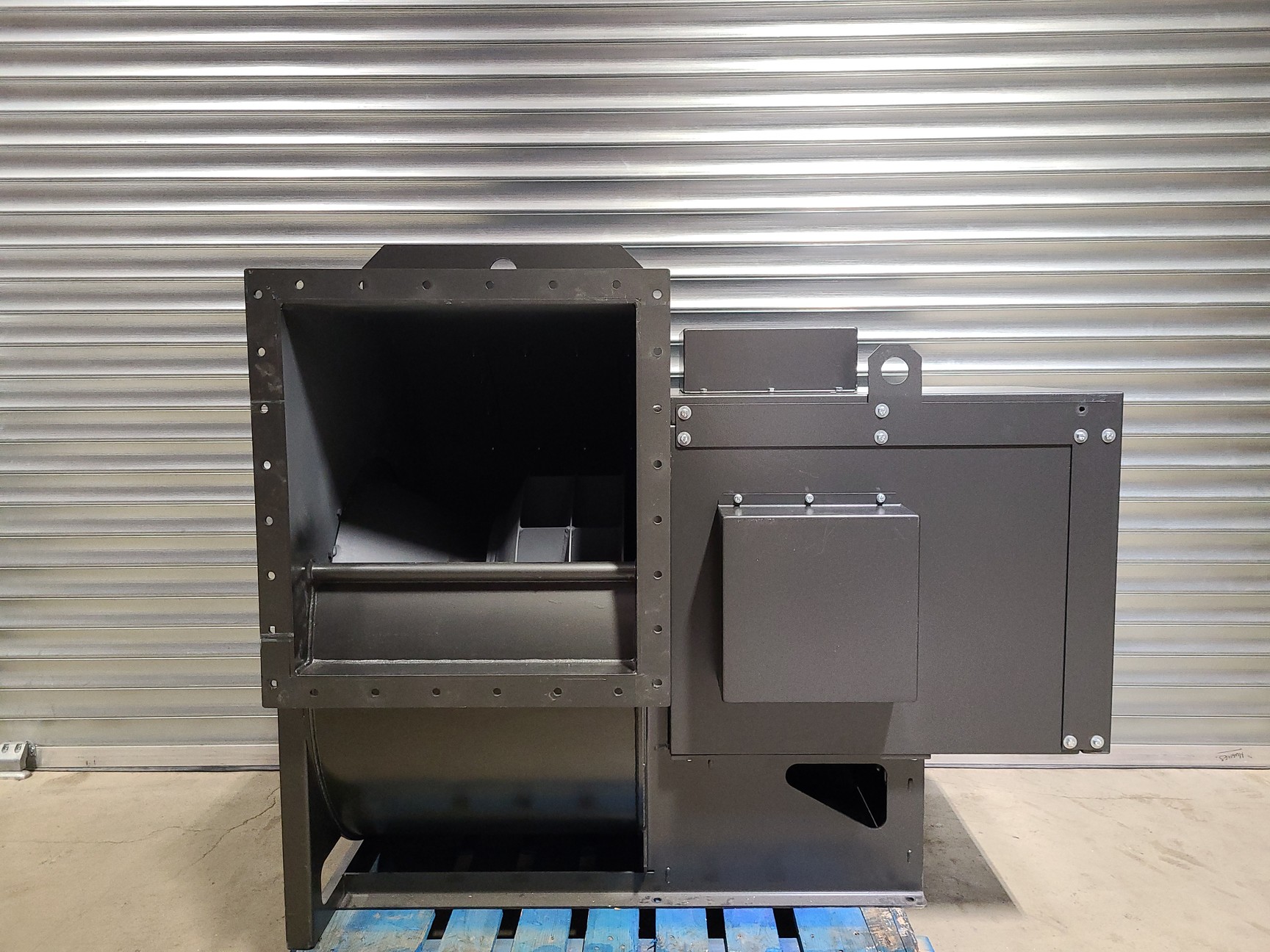 Image of Fans & Blowers Ltd 600 BSZ100 Centrifugal Industrial Fan System + Parker AC30