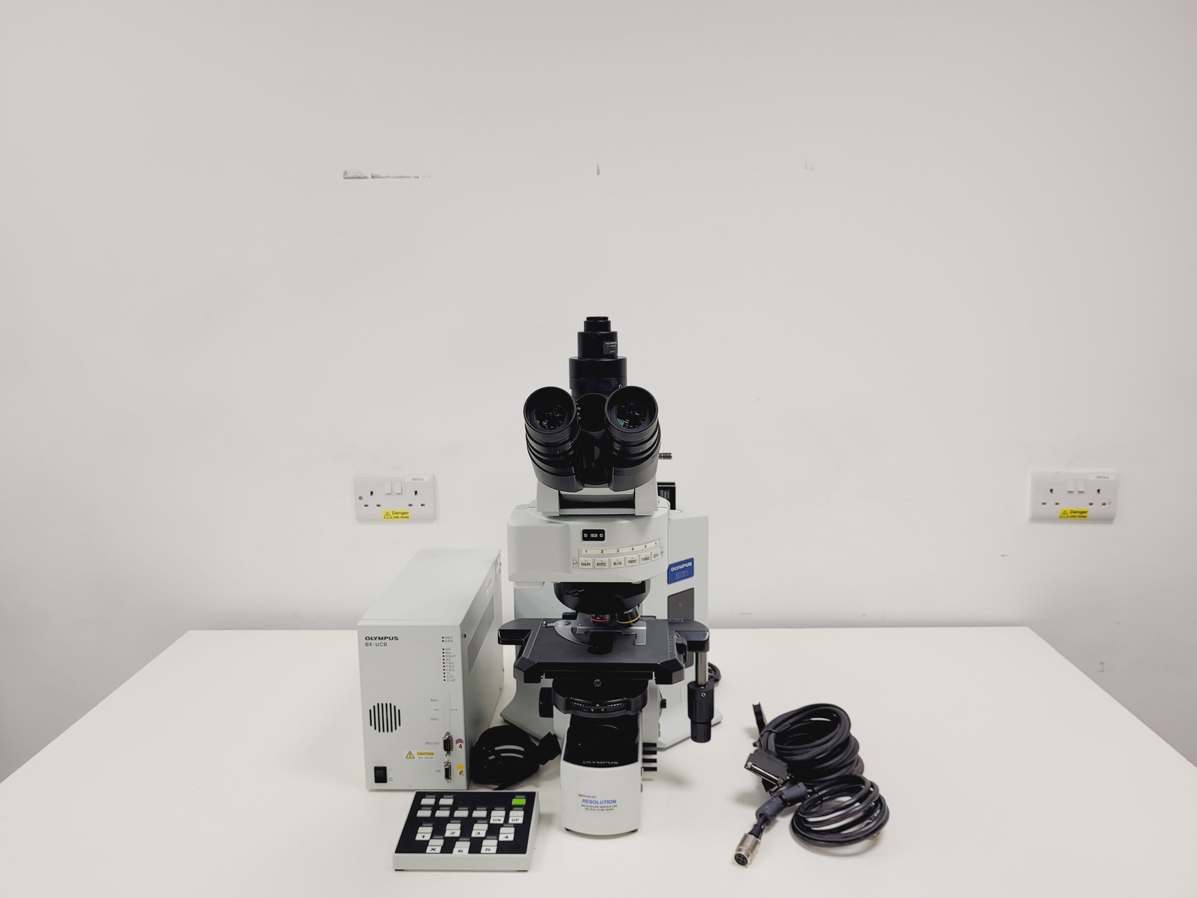 Image of Olympus BX61 Microscope System w/ 1 x Objective UPlanApo 40x/1,00 Lab