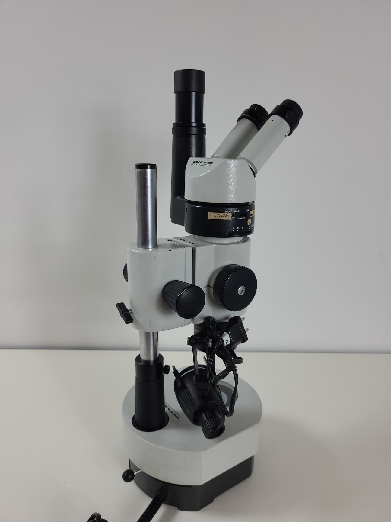 Image of Wild Heerbrugg MD Laboratory Stereo Microscope Lab 404891 Phototube 304490