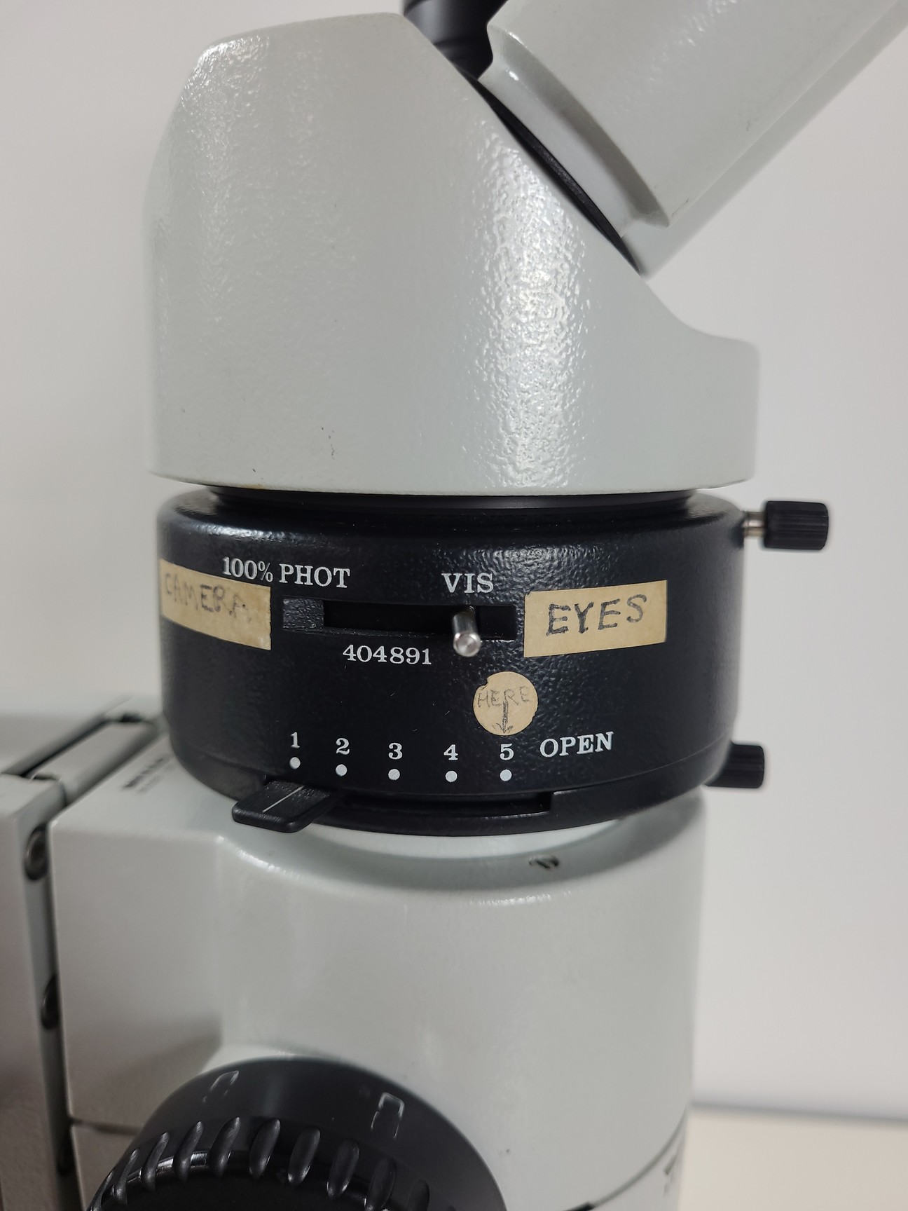 Image of Wild Heerbrugg MD Laboratory Stereo Microscope Lab 404891 Phototube 304490