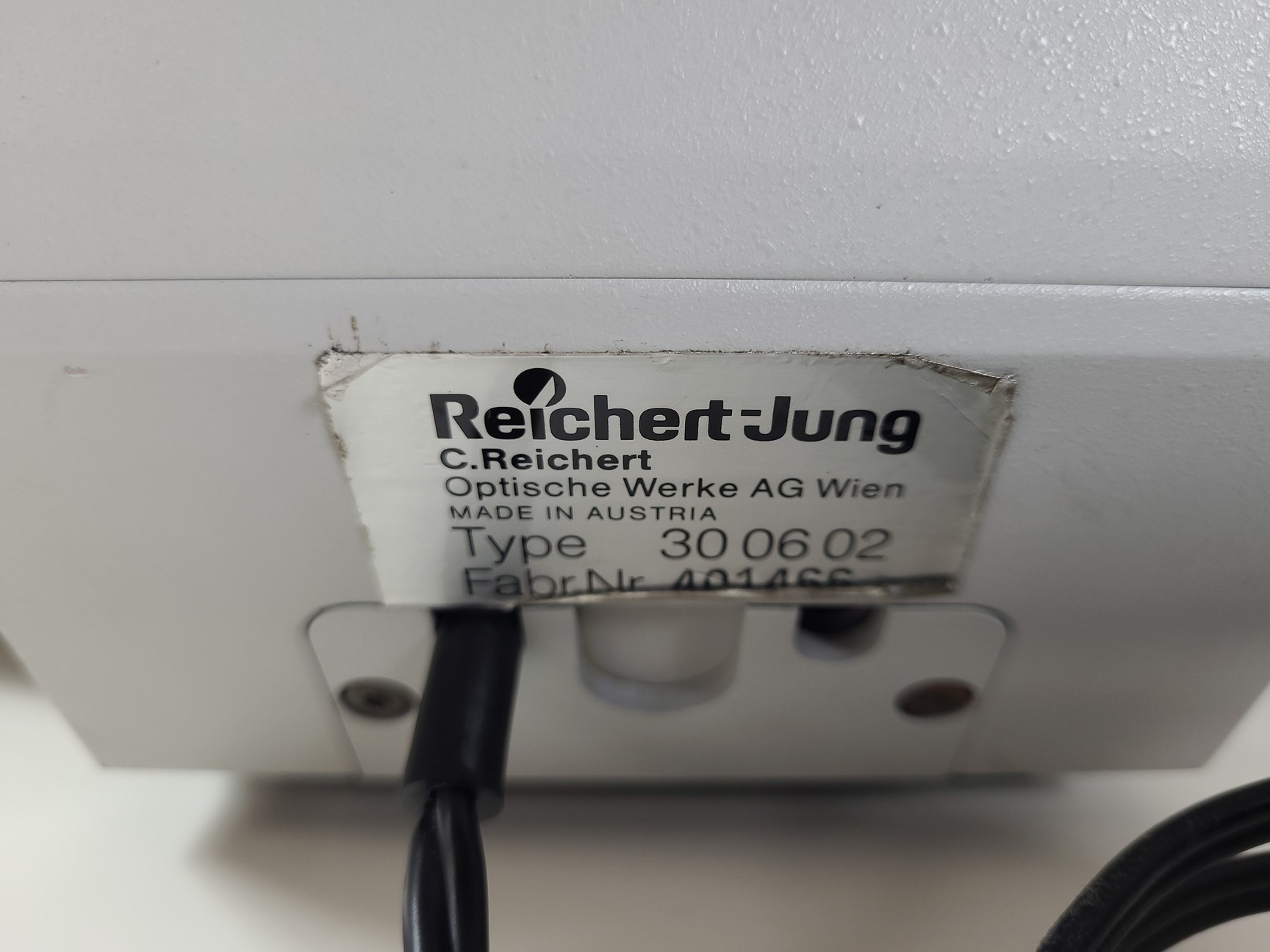 Image of Reichert-Jung Polyvar 300602 Microscope & 4 Objectives - Austria 4, 10, 25, 40 