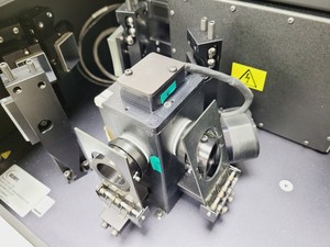 Thumbnail image of Perkin Elmer Lambda 750 UV/VIS Spectrometer Lab