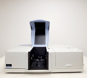 Thumbnail image of Perkin Elmer Lambda 750 UV/VIS Spectrometer Lab