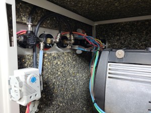 Thumbnail image of Jun-Air OF302-25MQ Air Compressor Lab