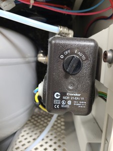 Thumbnail image of Jun-Air OF302-25MQ Air Compressor Lab