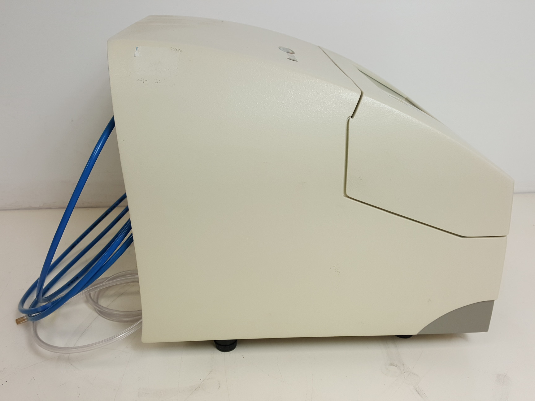 Image of Malvern Hydro 2000 Particle Size Analyzer Lab