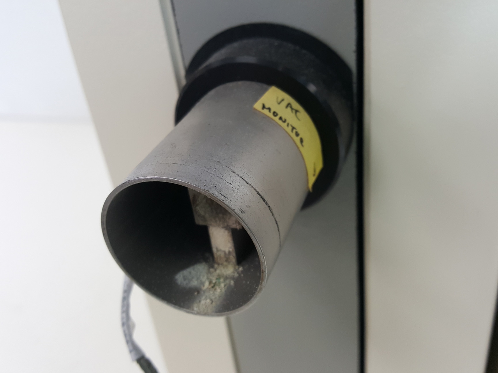 Image of Malvern Hydro 2000 Particle Size Analyzer Lab