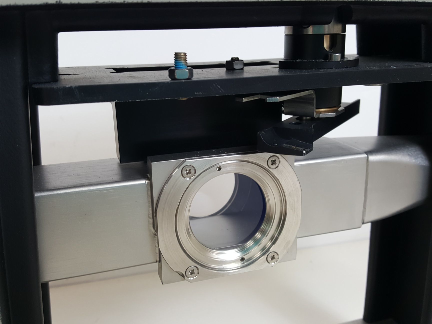 Image of Malvern Hydro 2000 Particle Size Analyzer Lab