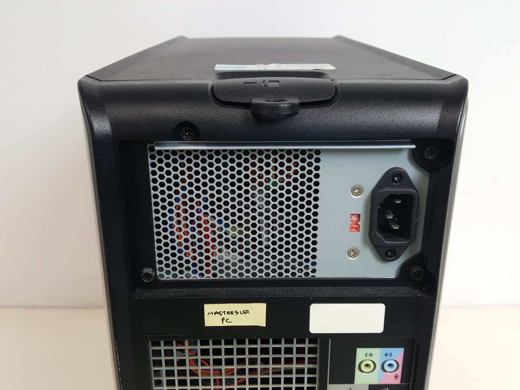 Image of Malvern Hydro 2000 Particle Size Analyzer Lab