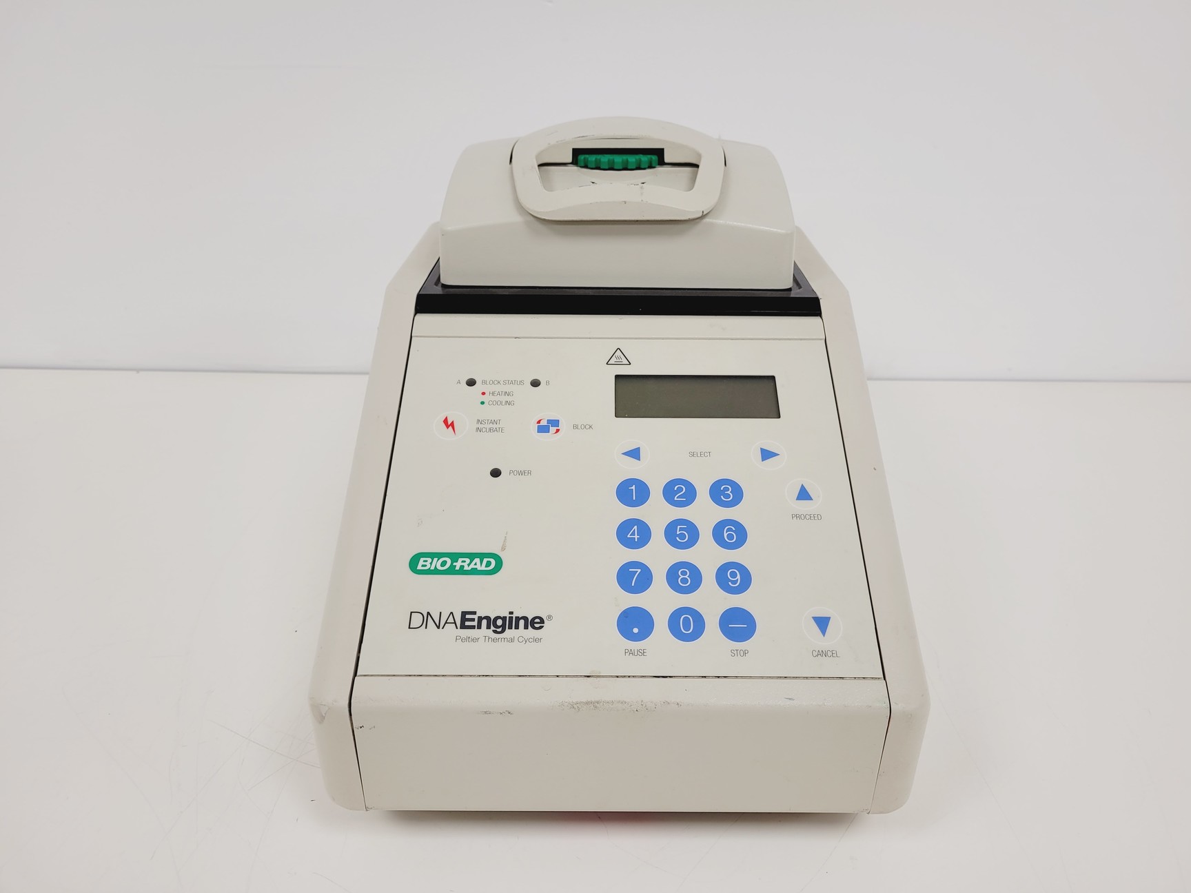 Image of Bio-Rad DNA Engine Peltier Thermal Cycler  Model - PTC0200 with 2 x Blocks Lab