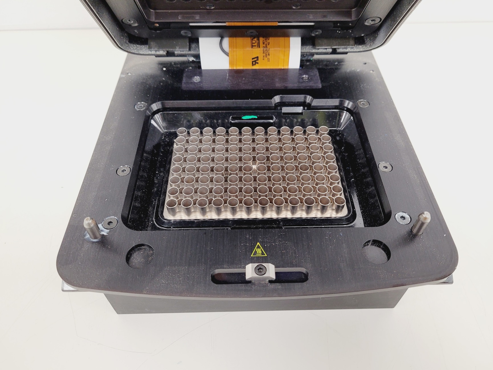 Image of Bio-Rad DNA Engine Peltier Thermal Cycler  Model - PTC0200 with 2 x Blocks Lab