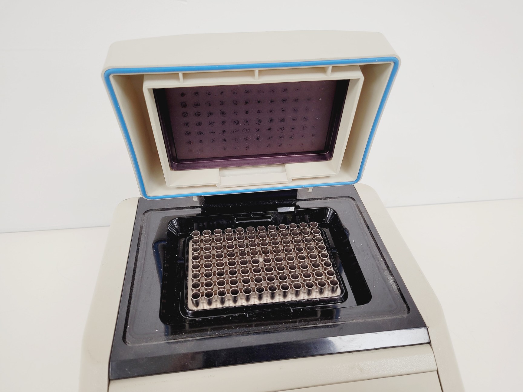 Image of Bio-Rad DNA Engine Peltier Thermal Cycler  Model - PTC0200 with 2 x Blocks Lab