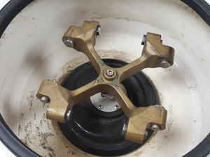 Thumbnail image of IEC Centra Centrifuge  Model - MP4R with 3600rpm Rotor & Buckets Lab