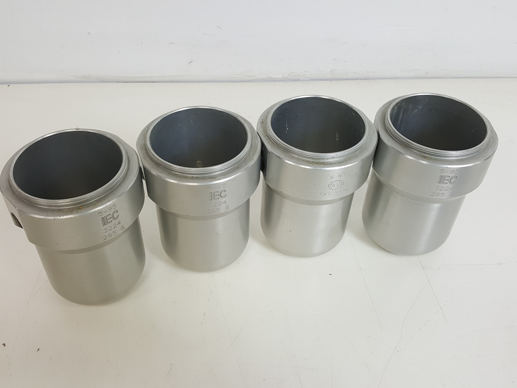 Image of IEC Centra Centrifuge  Model - MP4R with 3600rpm Rotor & Buckets Lab