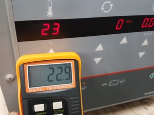 Thumbnail image of IEC Centra Centrifuge  Model - MP4R with 3600rpm Rotor & Buckets Lab
