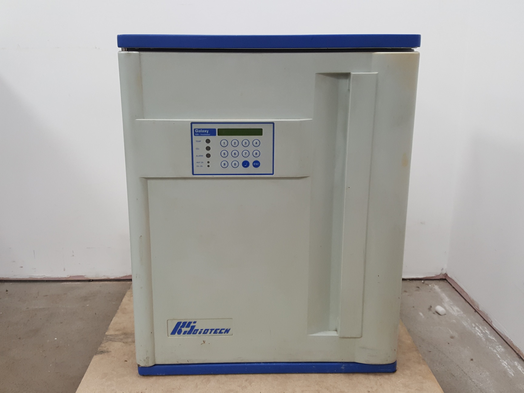 Image of RS Biotech Galaxy CO2 Incubator  Model - 170 Lab