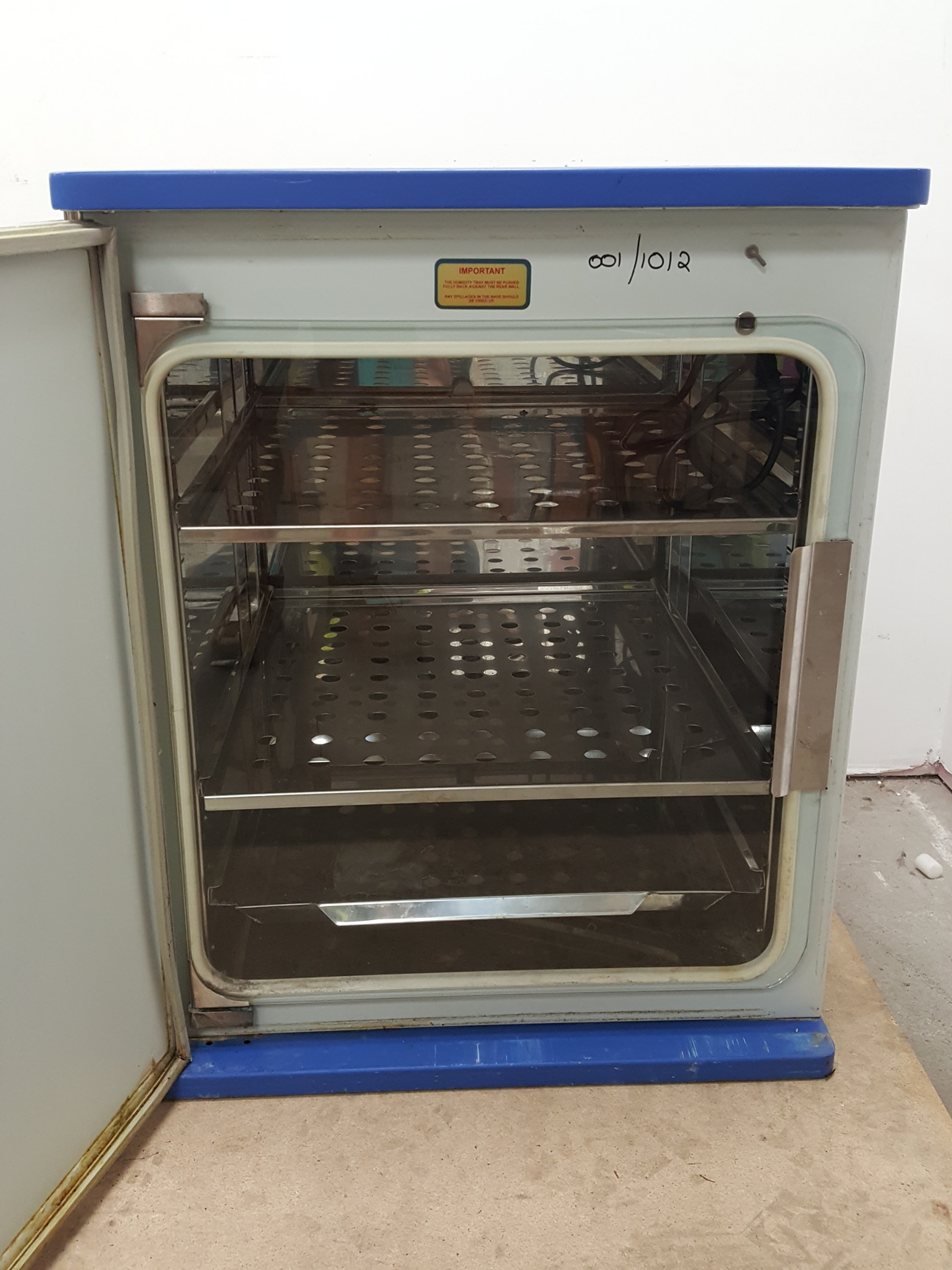 Image of RS Biotech Galaxy CO2 Incubator  Model - 170 Lab