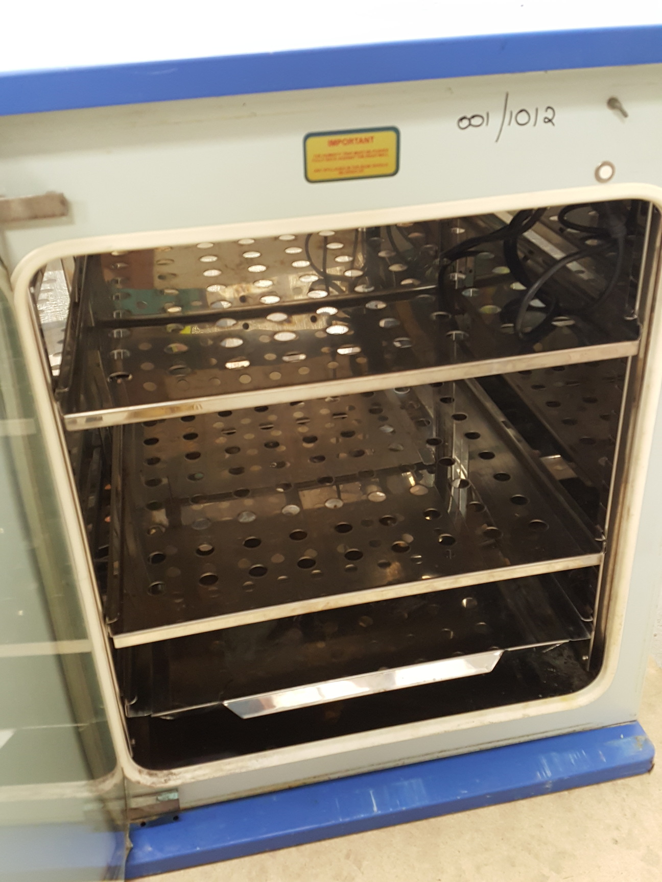 Image of RS Biotech Galaxy CO2 Incubator  Model - 170 Lab