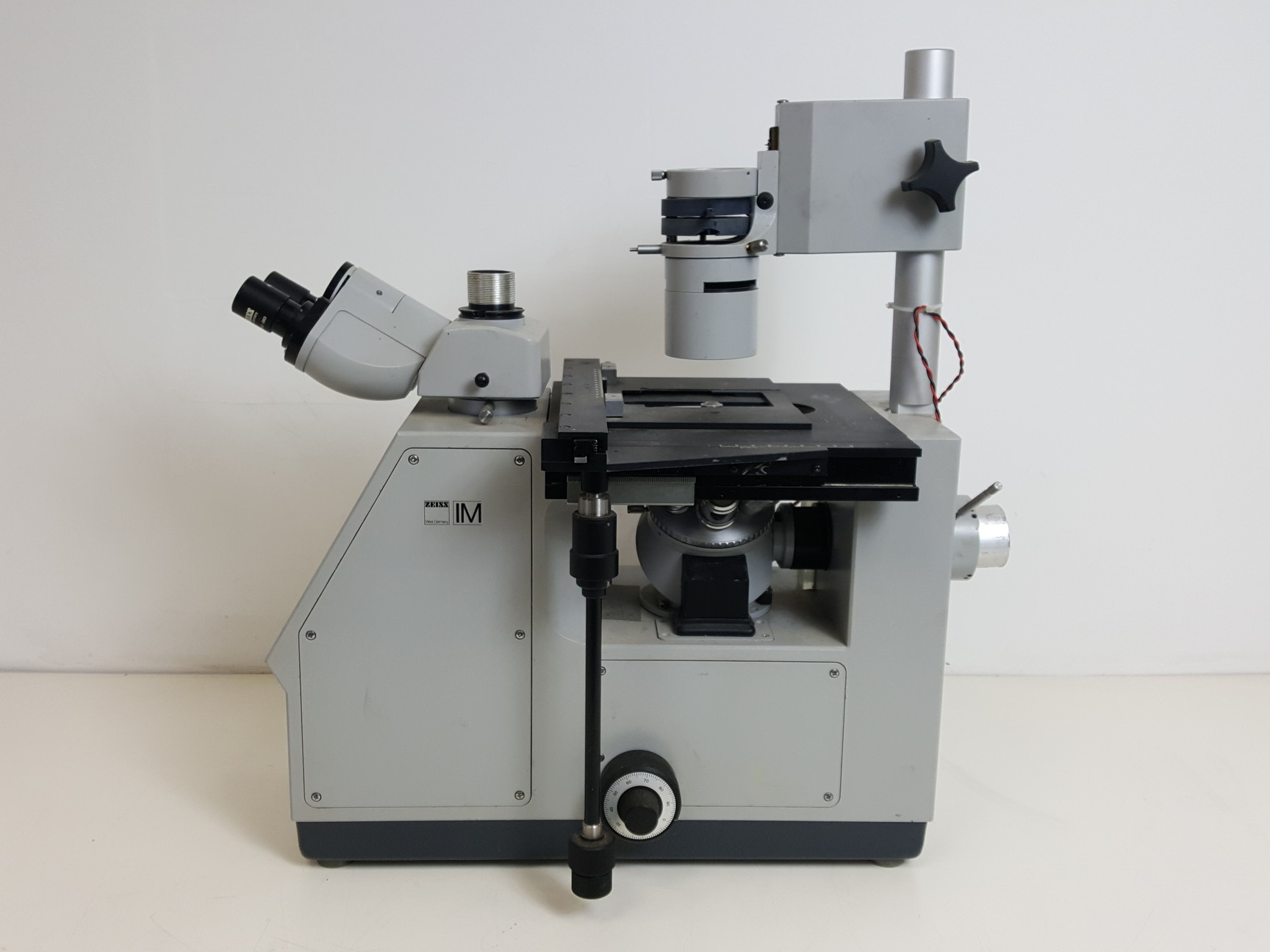 Image of Carl Zeiss IM Inverted Microscope with 6 x Objectives Lab Spares/Repairs