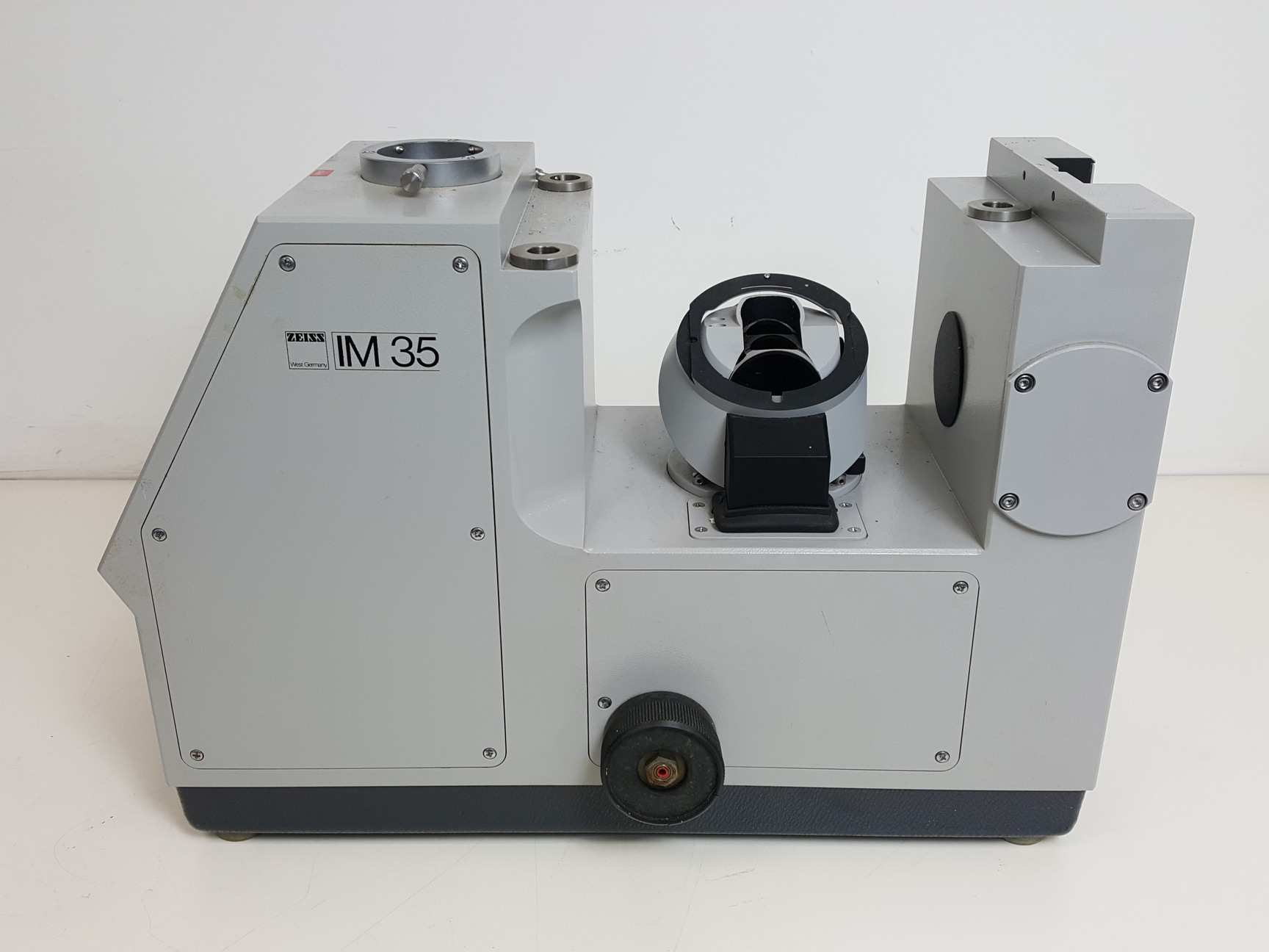 Image of Carl Zeiss IM35 Microscope Base  Part no. 47 17 01-9901/18 Lab