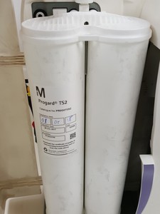 Thumbnail image of Millipore Elix 15 Water Purification System & 100L Tank Lab