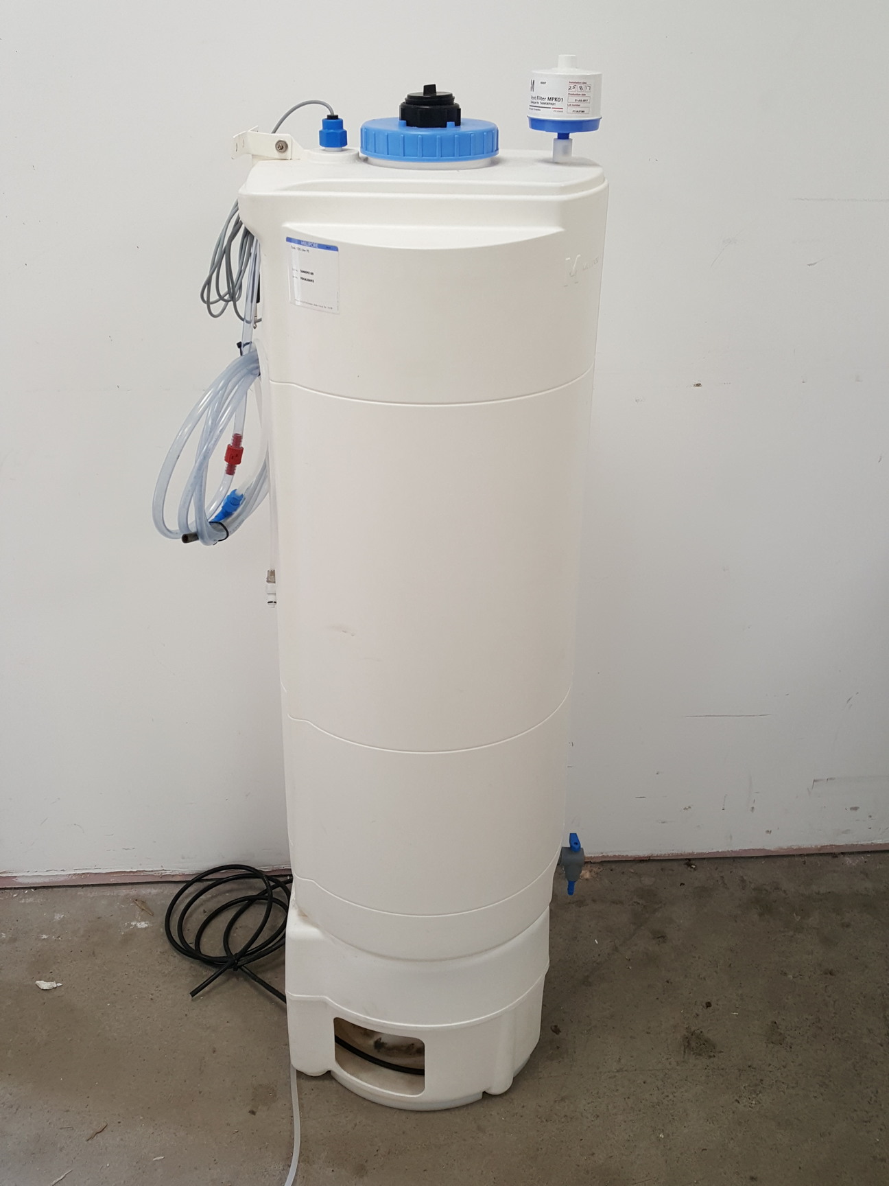 Image of Millipore Elix 15 Water Purification System & 100L Tank Lab