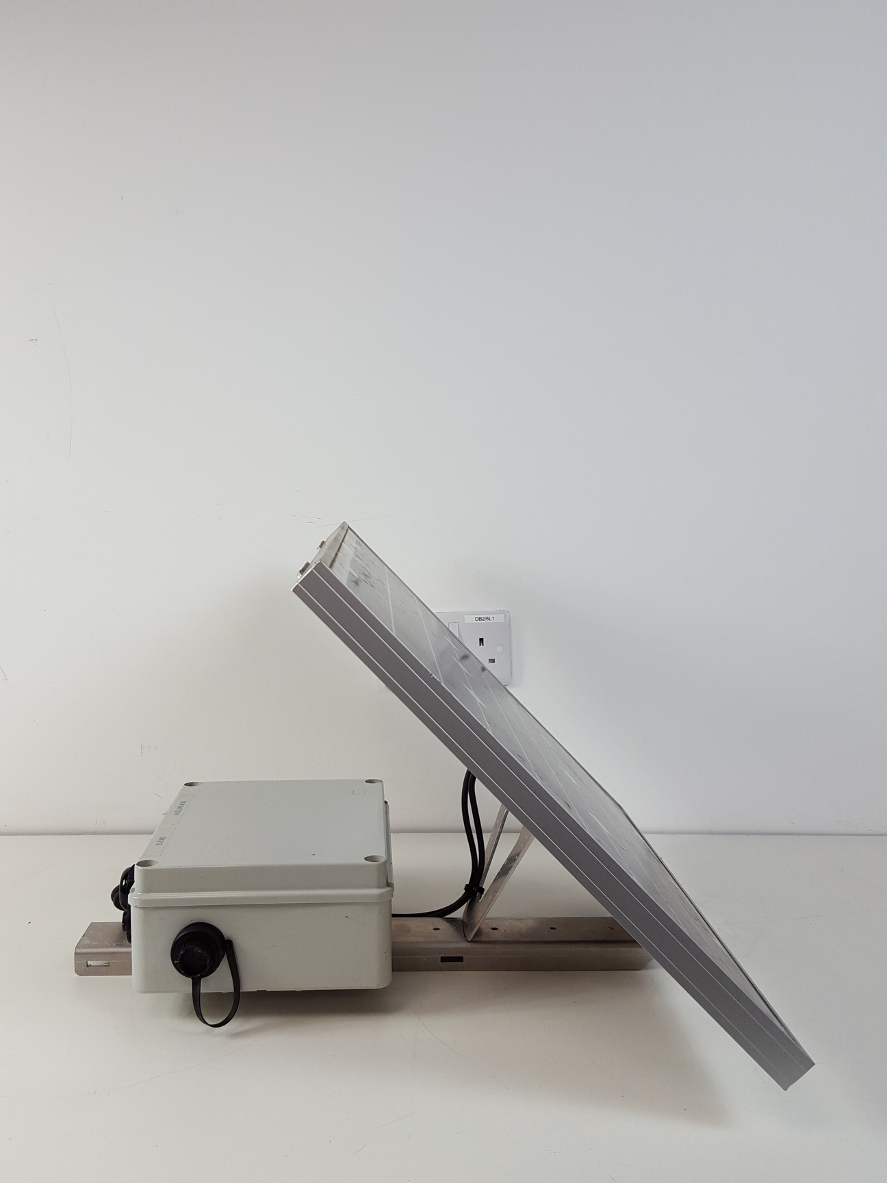 Image of 4x Victron Energy Blue Power Solar Panels  Model: SPM30-12/3a