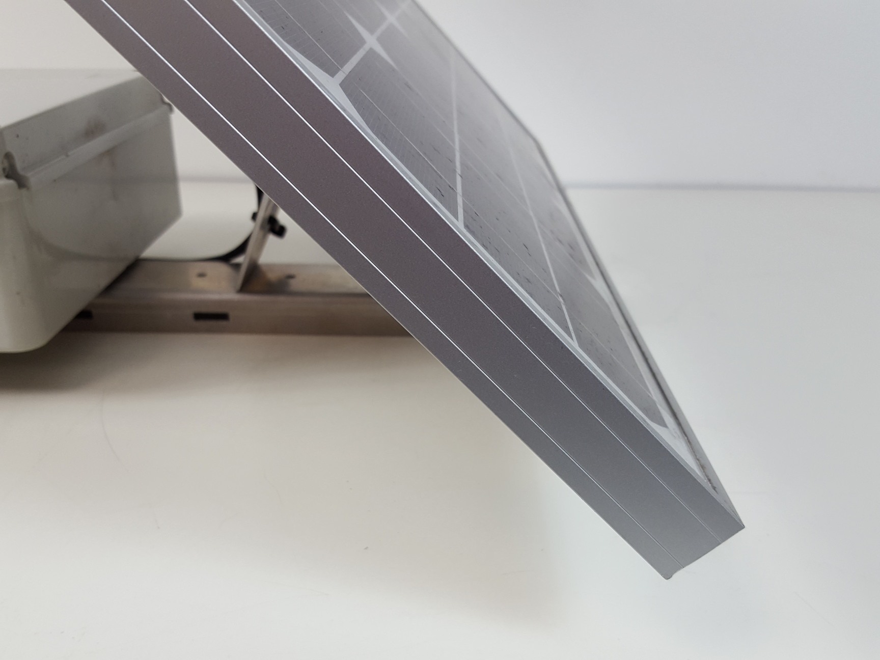 Image of 4x Victron Energy Blue Power Solar Panels  Model: SPM30-12/3a