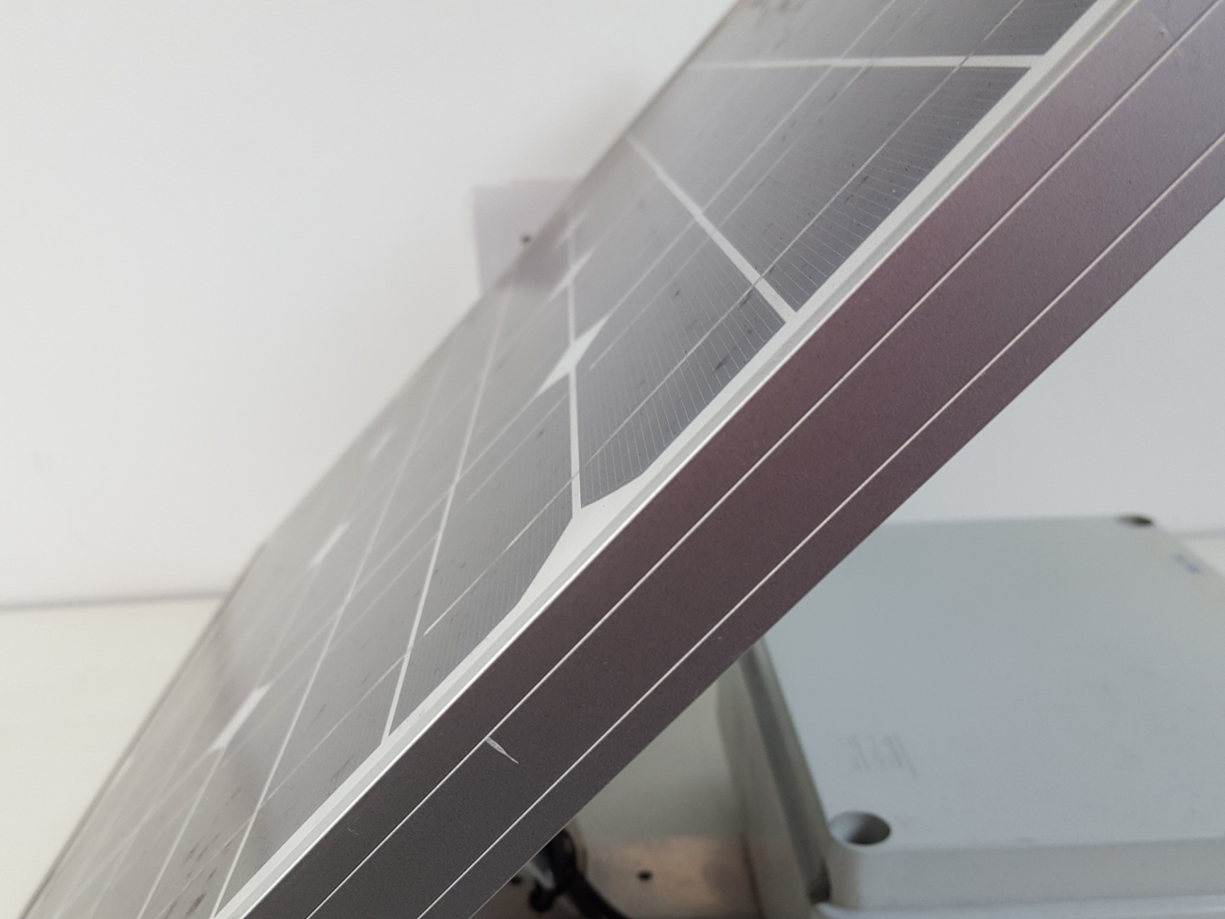 Image of 4x Victron Energy Blue Power Solar Panels  Model: SPM30-12/3a