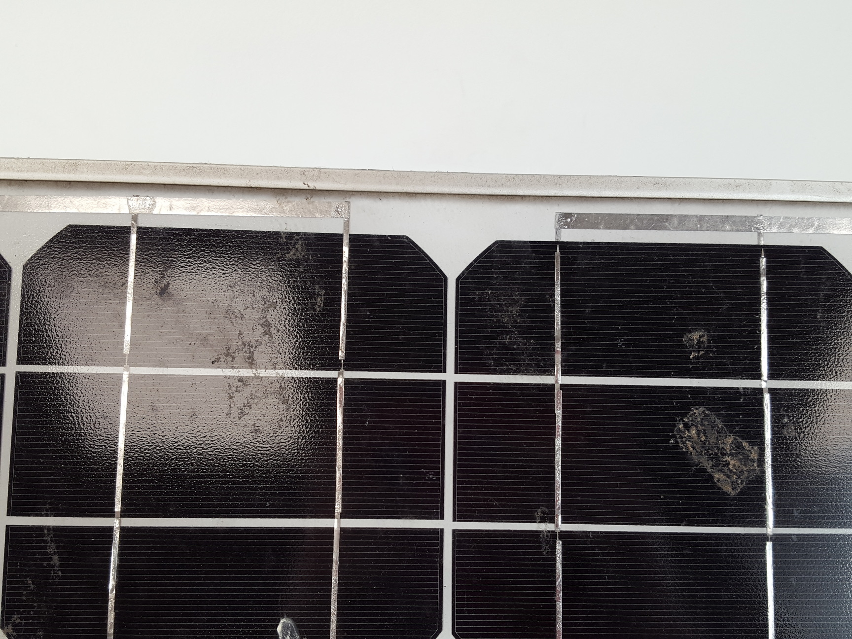 Image of 4x Victron Energy Blue Power Solar Panels  Model: SPM30-12/3a