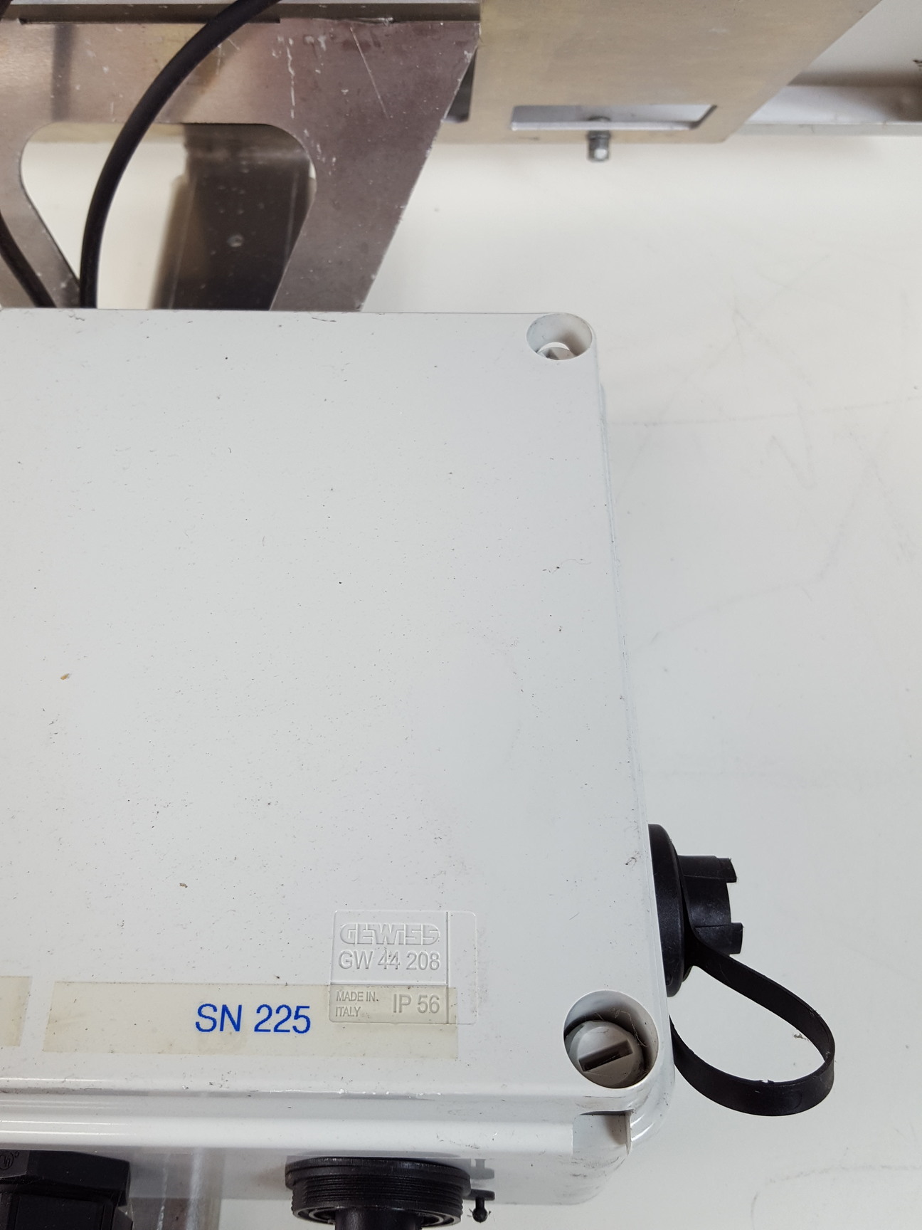 Image of 4x Victron Energy Blue Power Solar Panels  Model: SPM30-12/3a