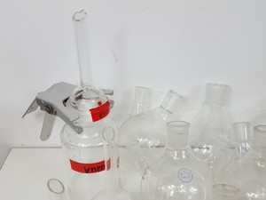 Thumbnail image of Lot of Round Bottom Laboratory Flasks - Mixed Sizes - 10ml-2l + Extras Lab