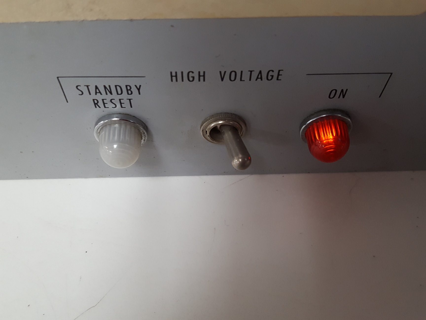 Image of Fluke High Voltage Power Supply  Model: 410B Lab