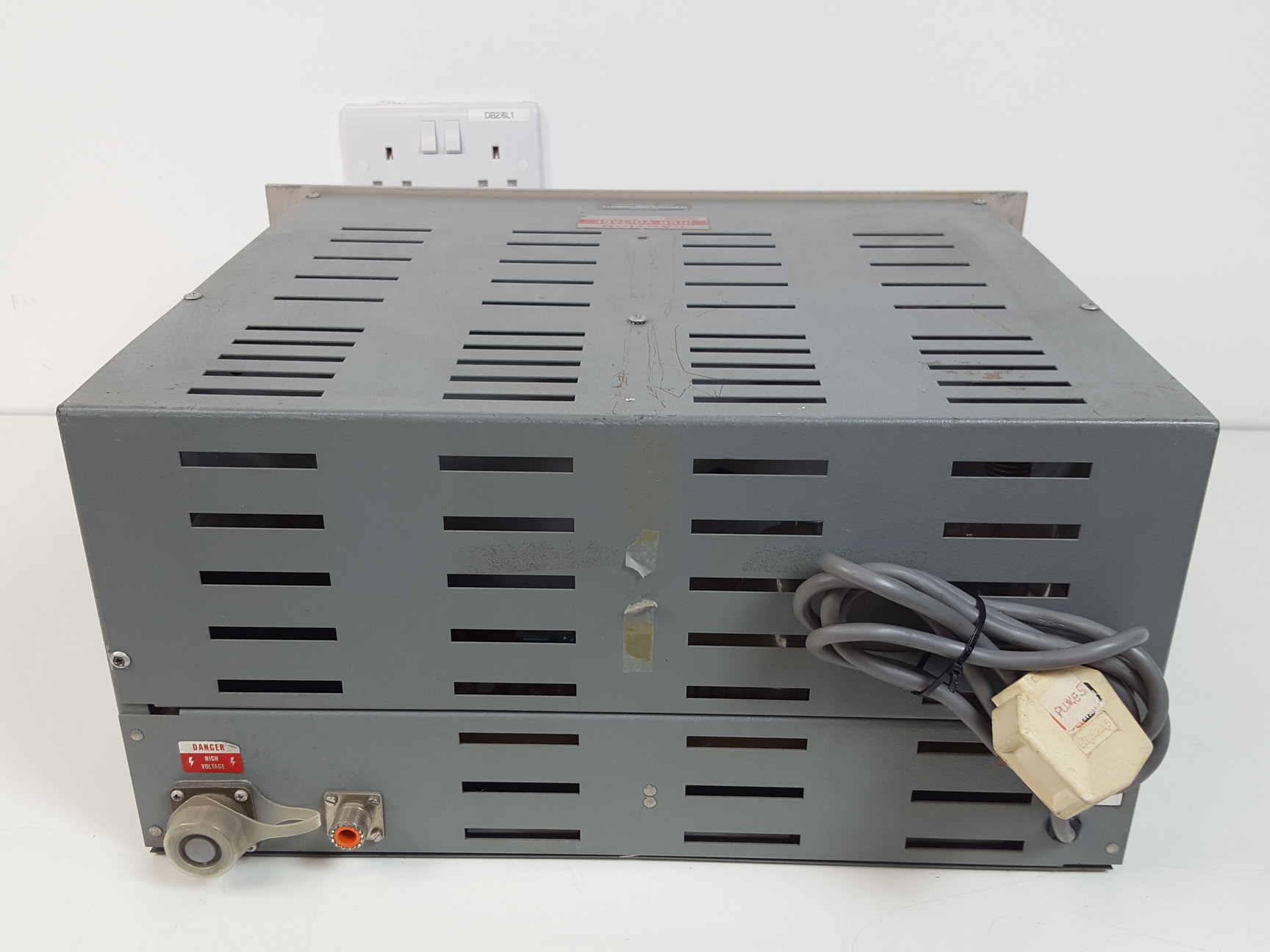 Image of Fluke High Voltage Power Supply  Model: 410B Lab