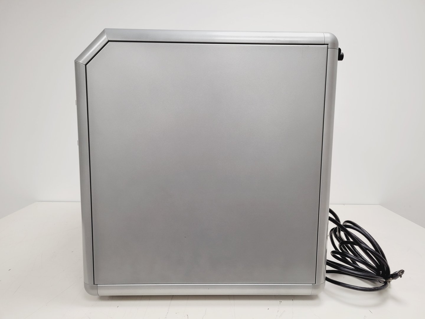 Image of Amnis ImageStream XMk II Imaging Cell Sorter / Counter Lab Luminex