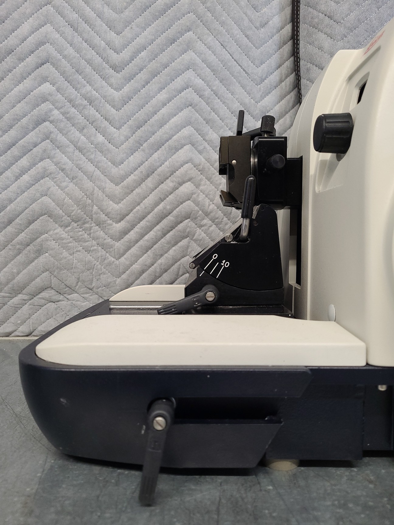 Image of Leica RM2135 Rotary Microtome Lab Laboratory