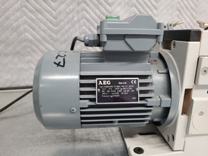 Thumbnail image of Virtis Advantage Freeze Dryer and Trivac D4B Vacuum Pump Lab
