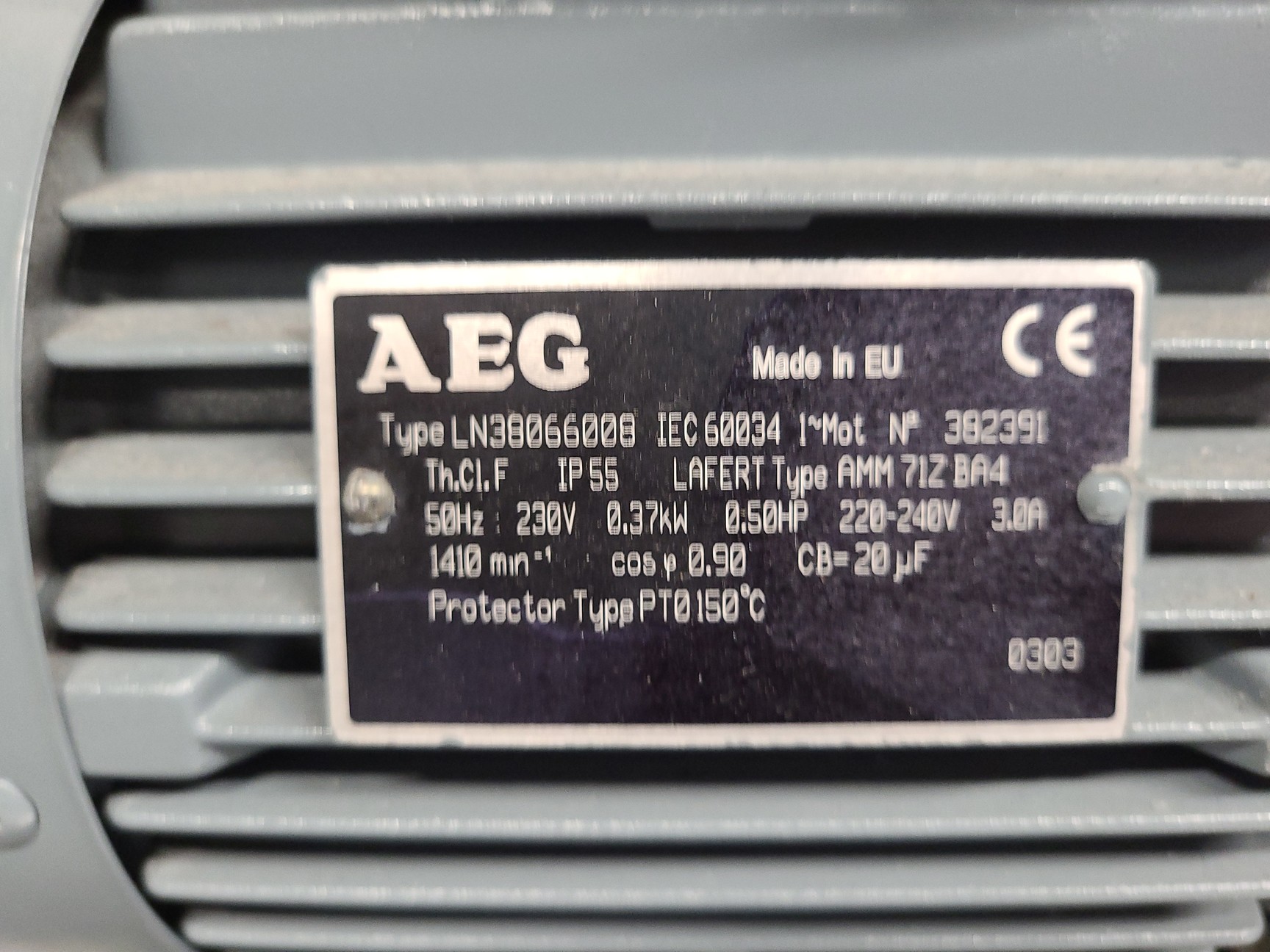 Image of Virtis Advantage Freeze Dryer and Trivac D4B Vacuum Pump Lab