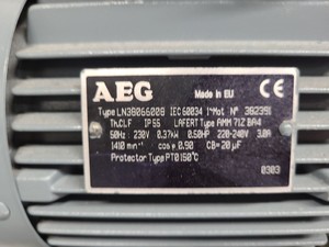 Thumbnail image of Virtis Advantage Freeze Dryer and Trivac D4B Vacuum Pump Lab
