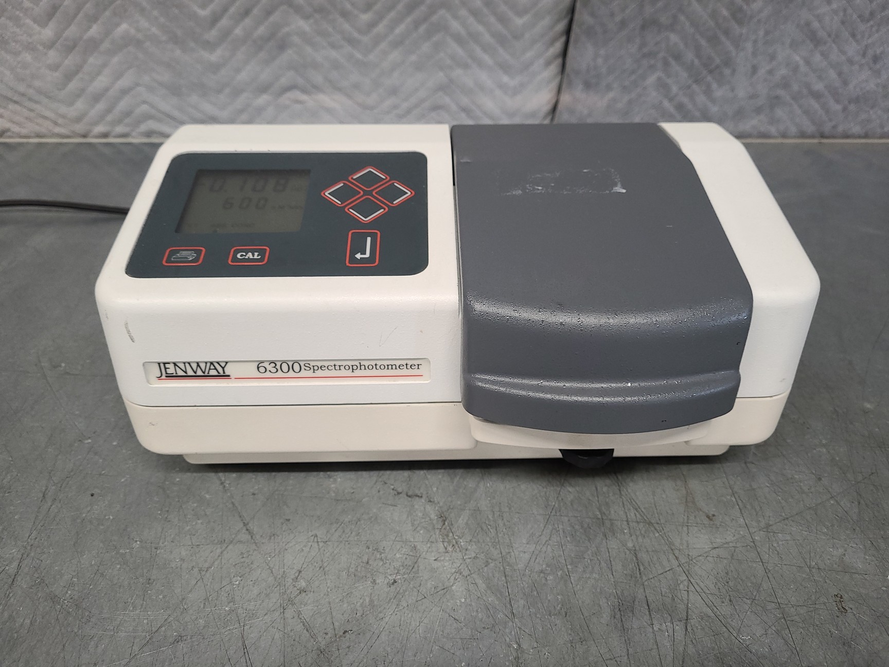 Image of Jenway 6300 Visible Spectrophotometer Lab