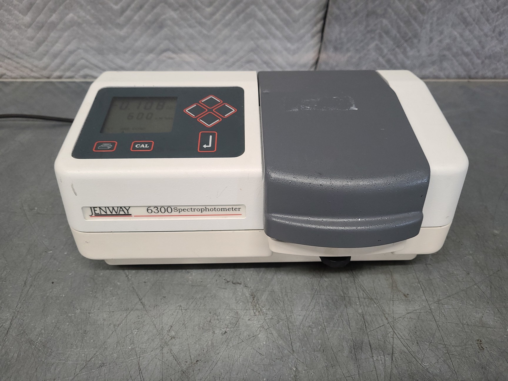Jenway 6300 Visible Spectrophotometer Lab