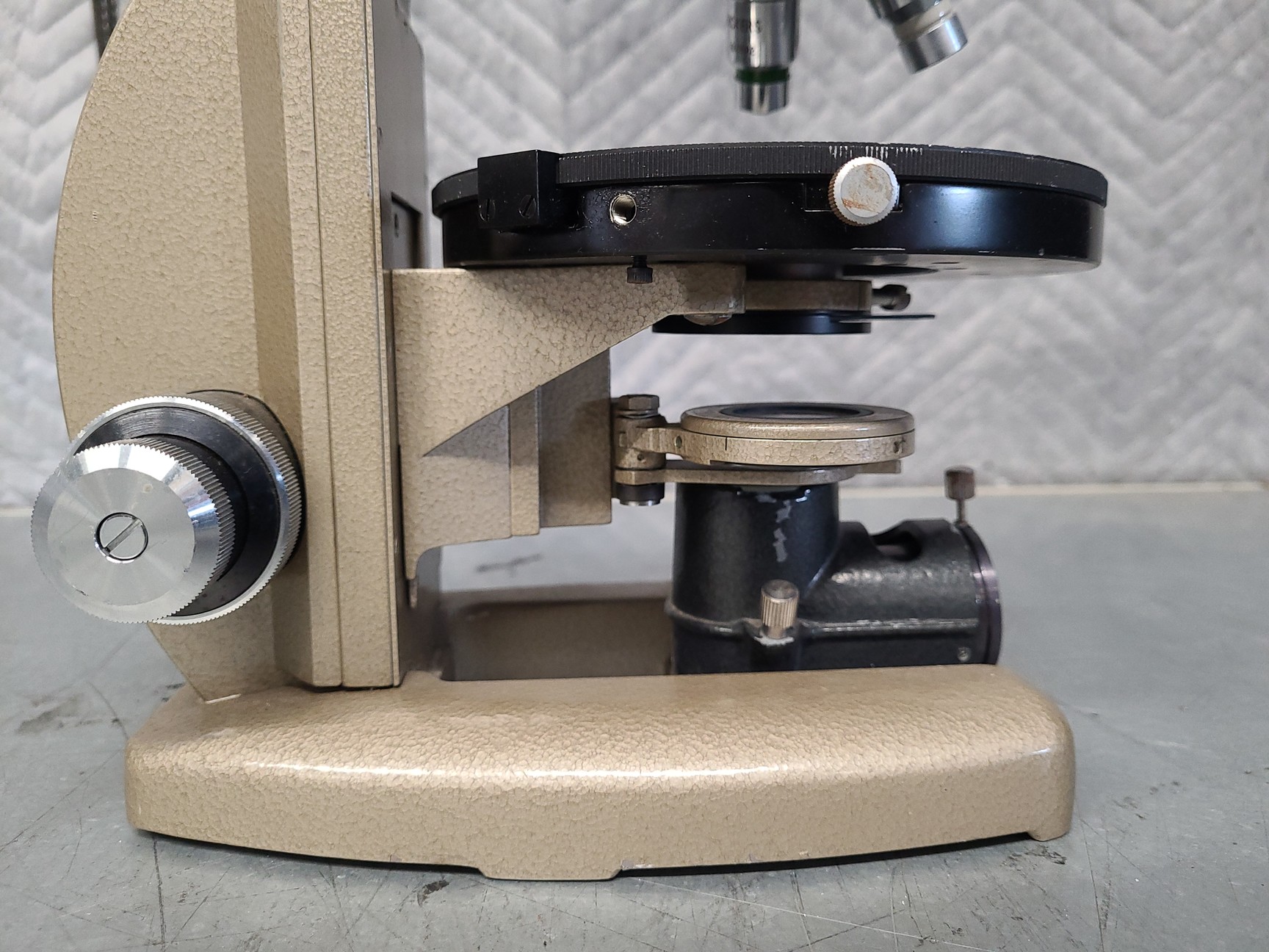 Image of 8 x Vickers Instruments Monocular Microscopes with 3 x Objectives Each Lab