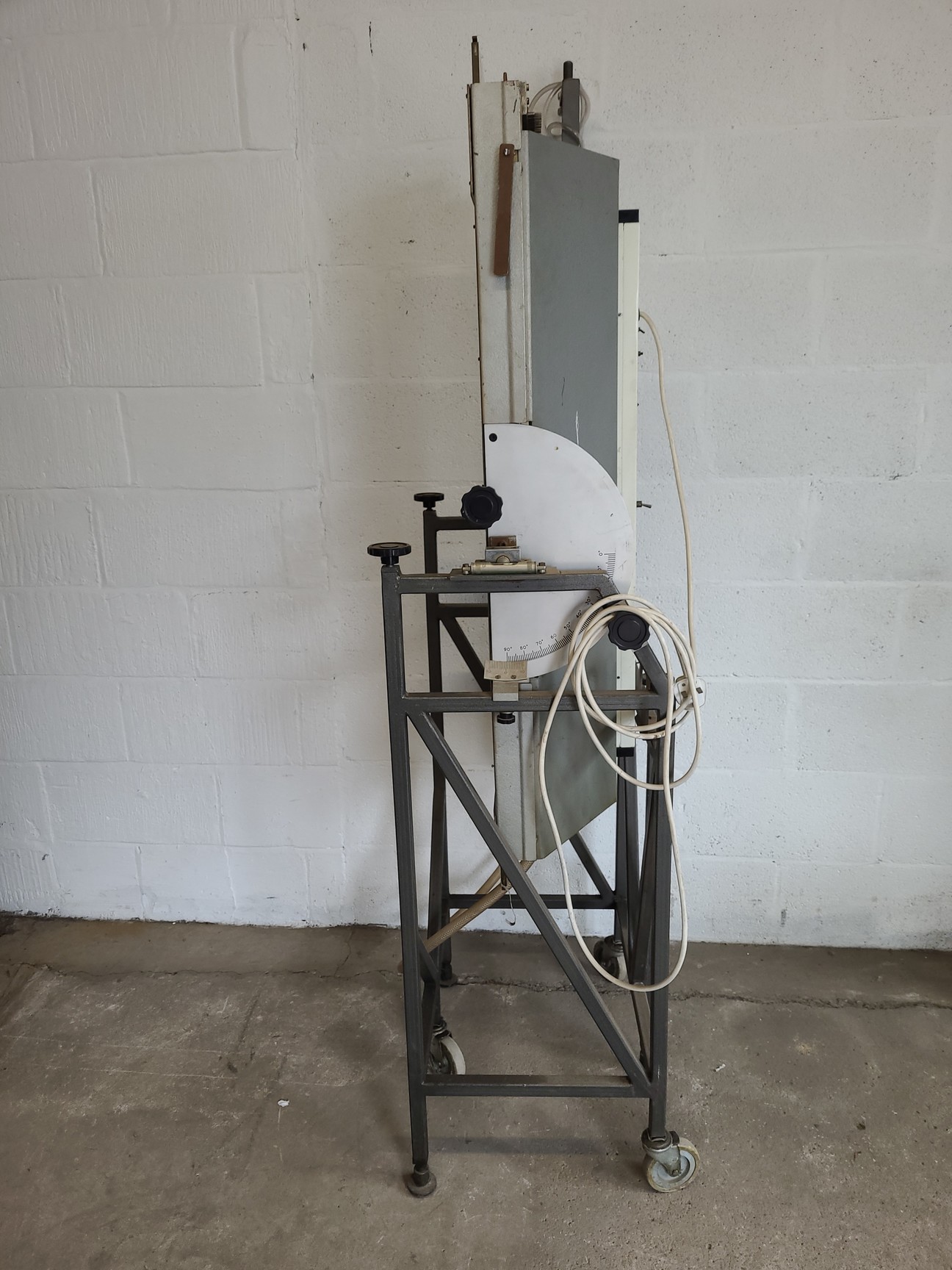 Image of 3 x Tecquipment Hydraulic Barometers Lab